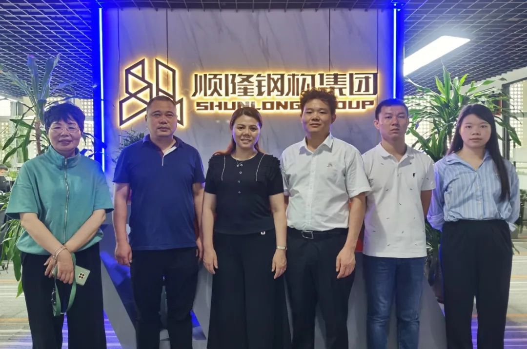 �˴��������տ�������ί�������ظ�����һ��ݰ����˾����ָ��