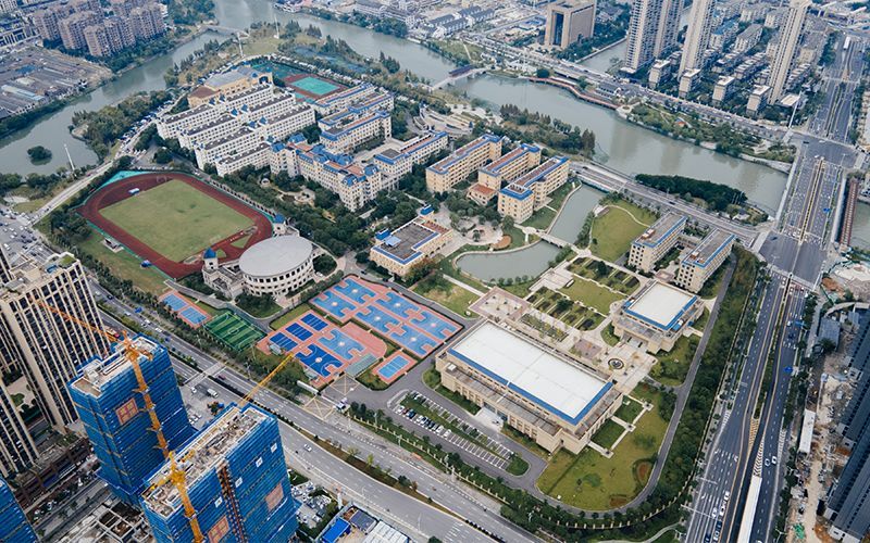 �����еڶ������ѧУ����������Ӿ��